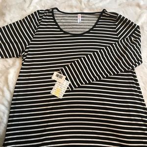Lularoe Lynnae 3x B&W stripe